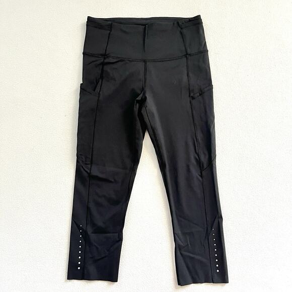 Lululemon Women Solid Black Fast Free Crop Nulux 19